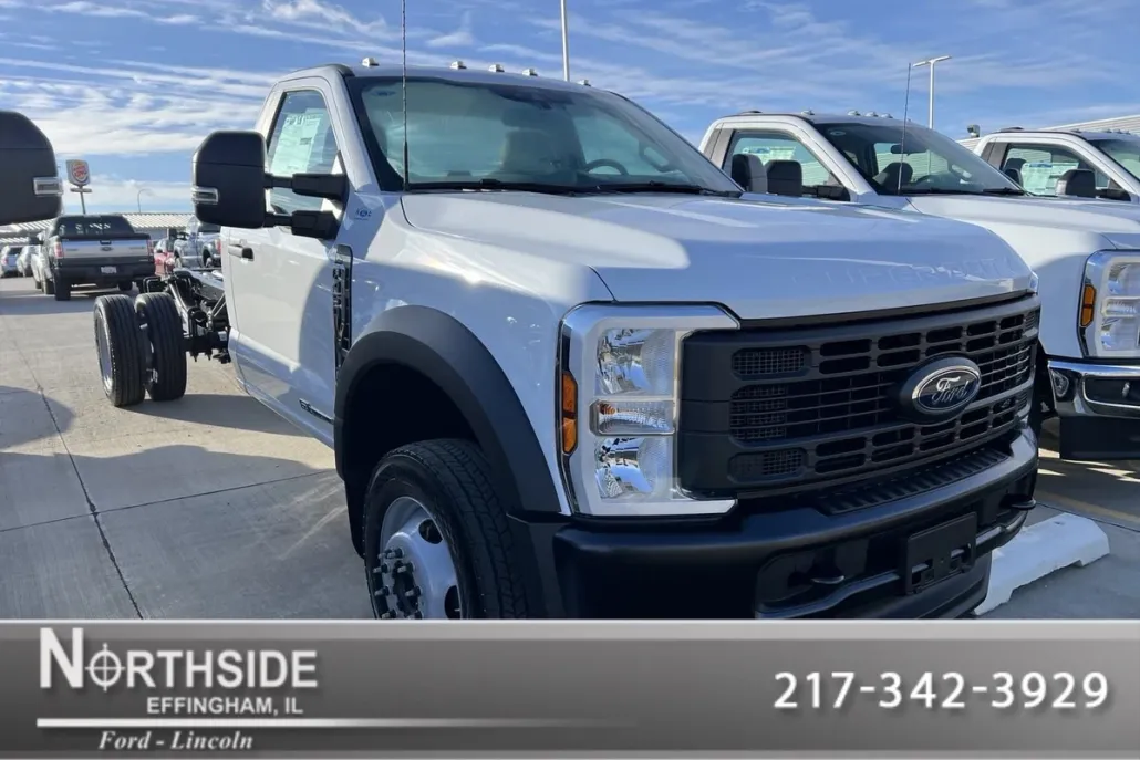 2025 Ford F-450 photo 1