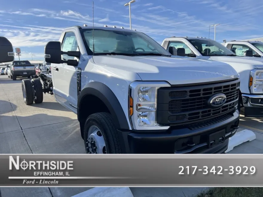 2025 Ford F-450 photo 1