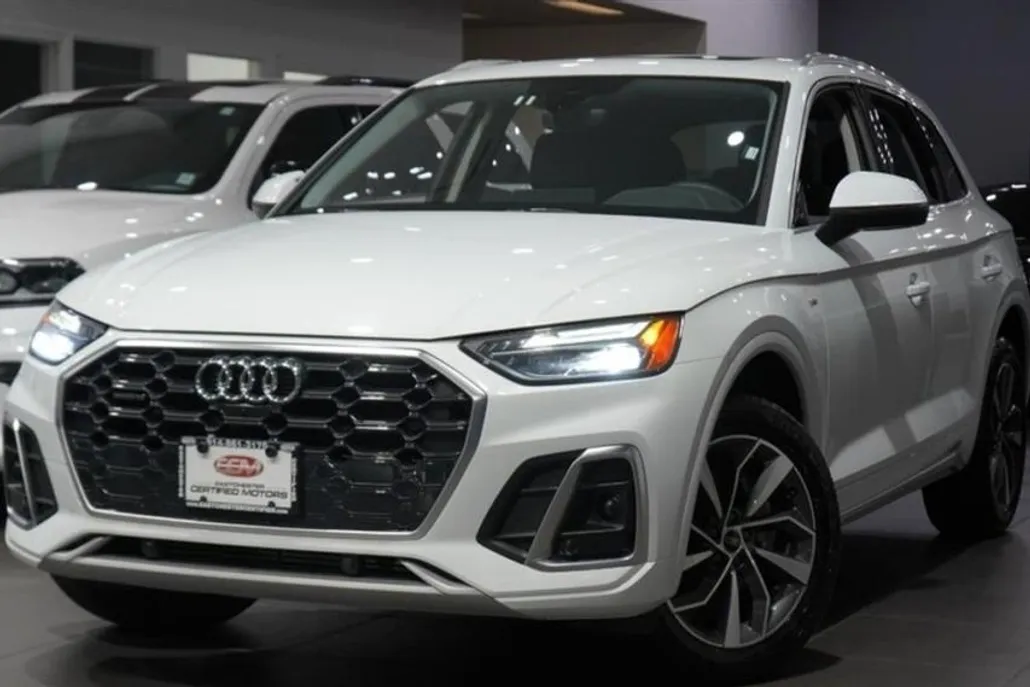 2024 Audi Q5 S line Premium Plus photo 1