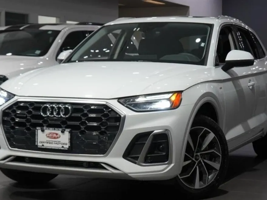 2024 Audi Q5 S line Premium Plus photo 1