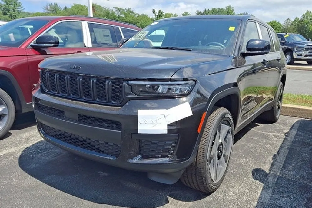 2025 Jeep Grand Cherokee Altitude X photo 1