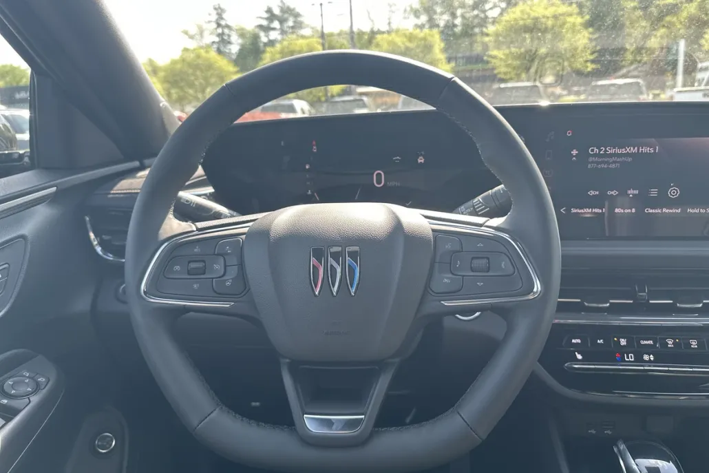 2025 Buick Envista Avenir photo 1