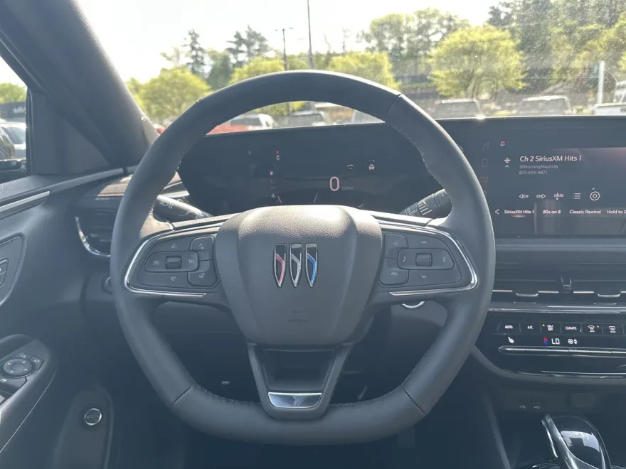 2025 Buick Envista Avenir photo 1