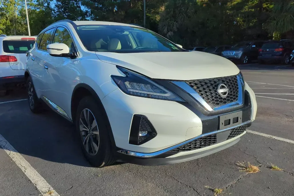 2023 Nissan Murano SV photo 1
