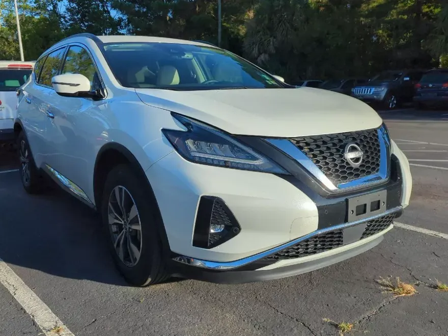 2023 Nissan Murano SV photo 1