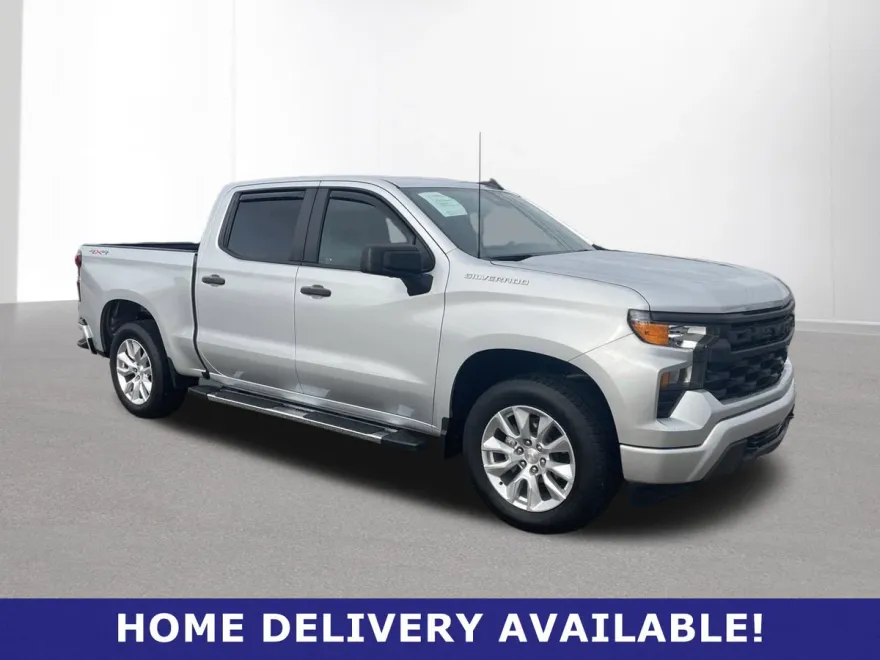 2022 Chevrolet Silverado 1500 Custom photo 1