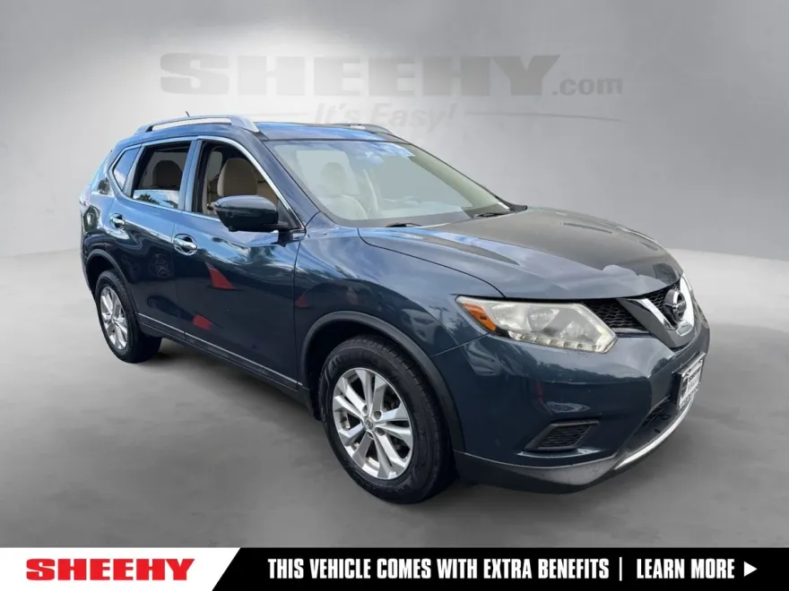 2016 Nissan Rogue SV photo 1