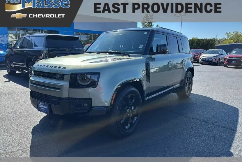 2023 Land Rover Defender X-Dynamic SE photo 1