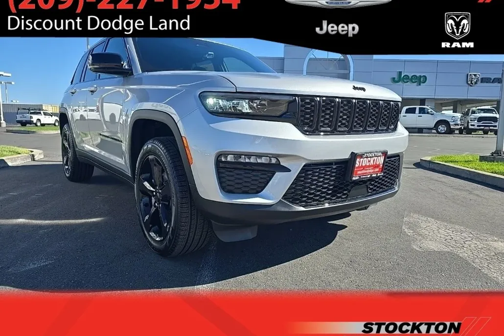 2025 Jeep Grand Cherokee Limited photo 1