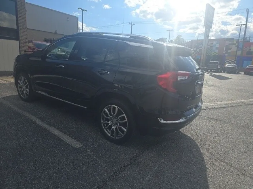 2022 Gmc Terrain Denali photo 1