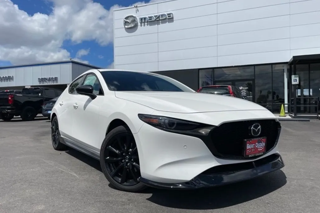 2025 Mazda Mazda3 Hatchback 2.5 Turbo Premium Plus photo 1