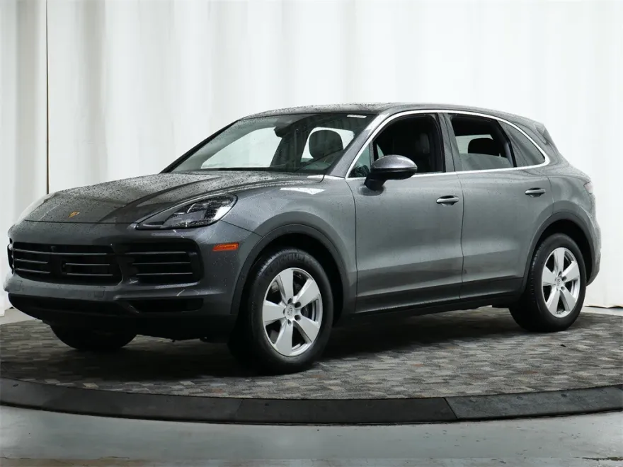 2022 Porsche Cayenne photo 1