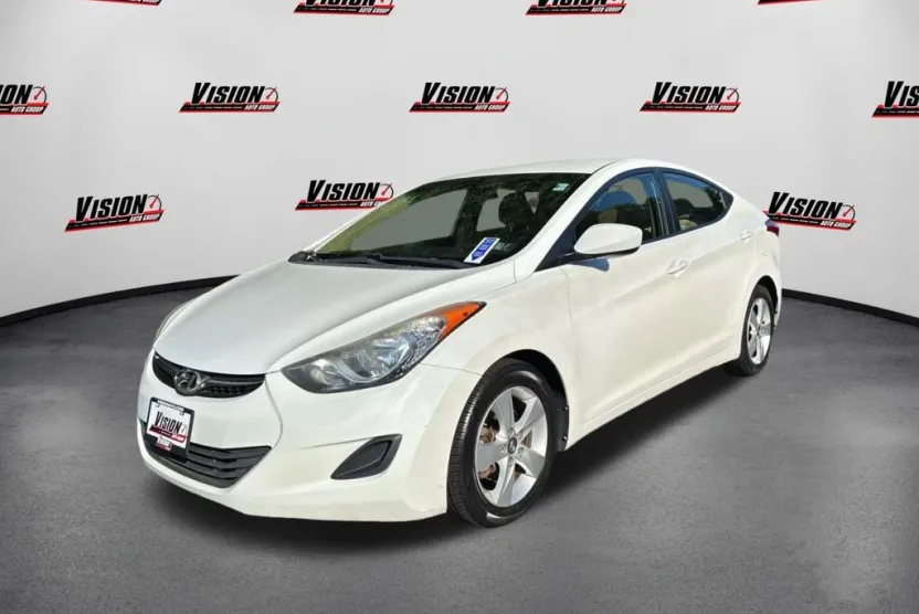 2013 Hyundai Elantra GLS photo 1