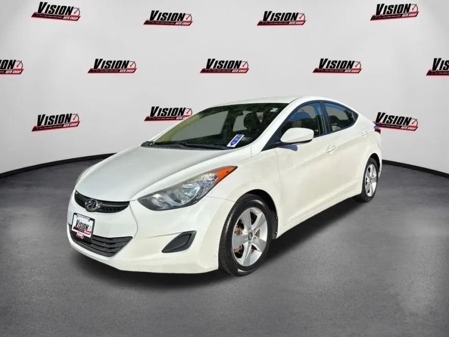2013 Hyundai Elantra GLS photo 1