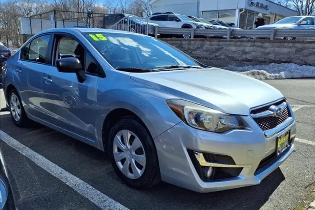2015 Subaru Impreza 2.0i photo 1