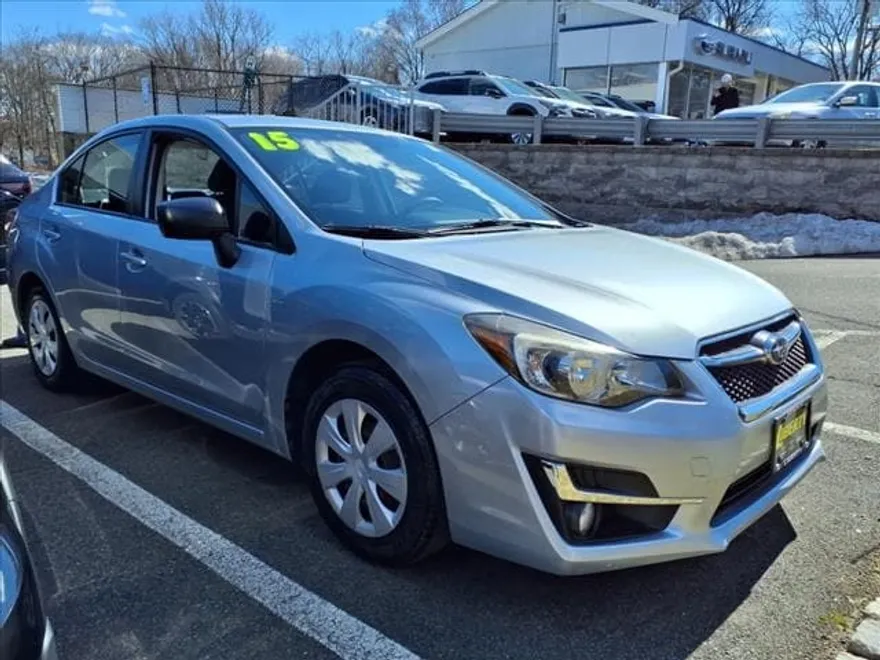 2015 Subaru Impreza 2.0i photo 1