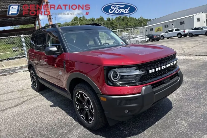 2025 Ford Bronco Sport Outer Banks photo 1