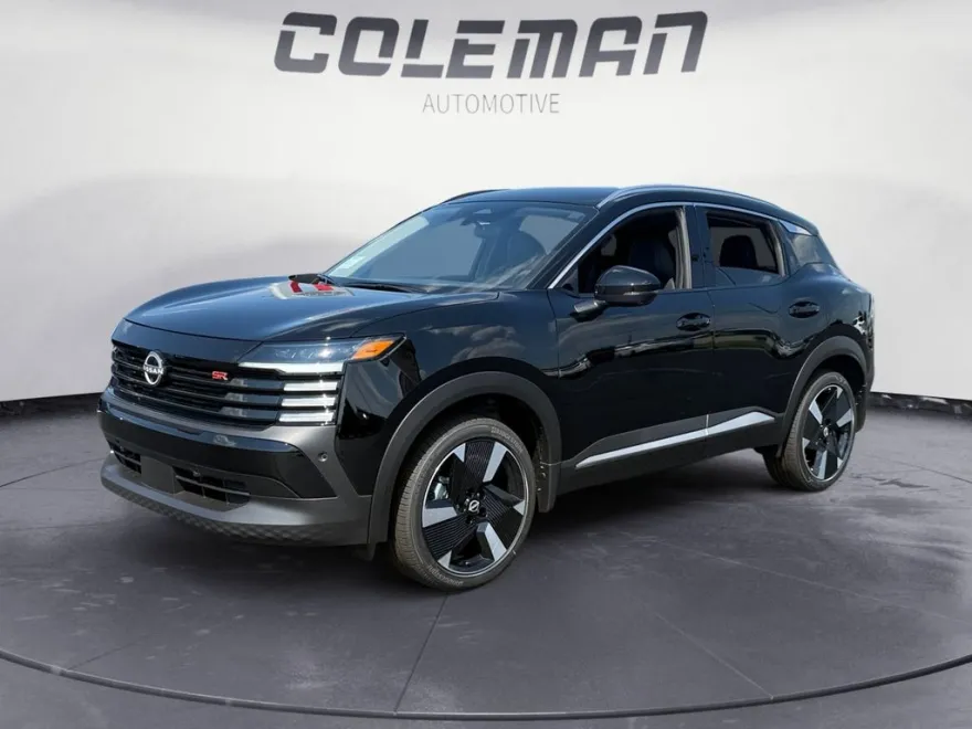 2025 Nissan Kicks SR photo 1