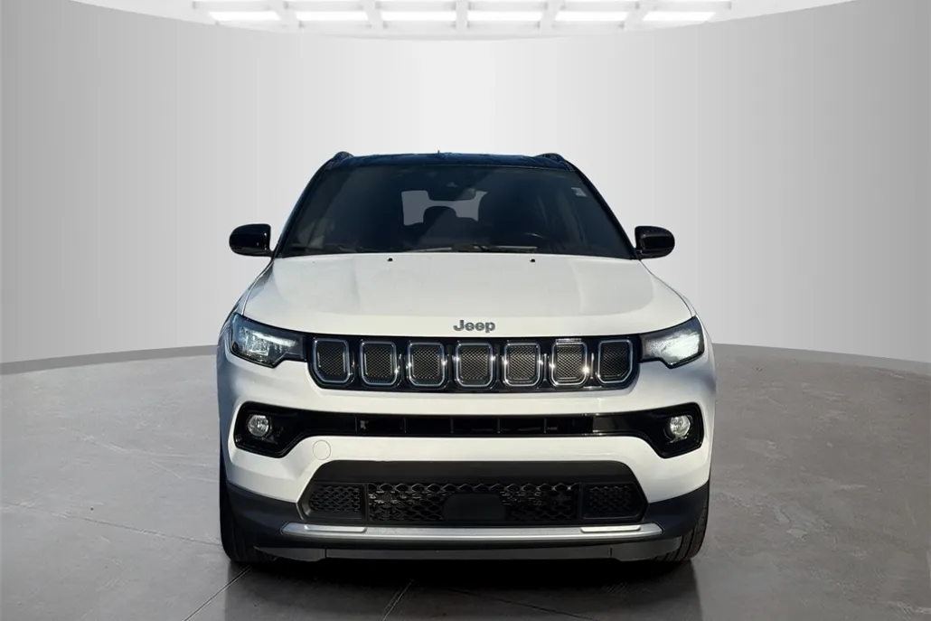2022 Jeep Compass Limited photo 1