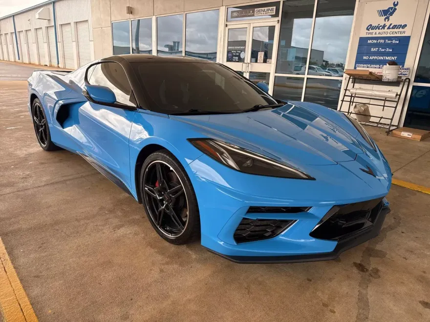 2022 Chevrolet Corvette 2LT photo 1