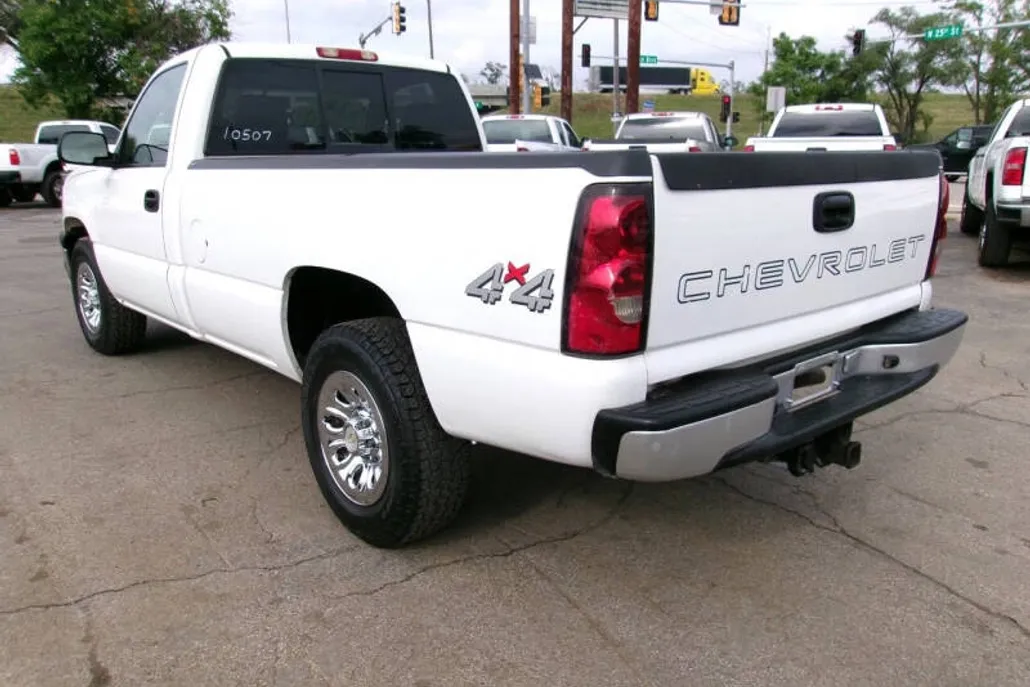 2006 Chevrolet Silverado 1500 Work Truck photo 1