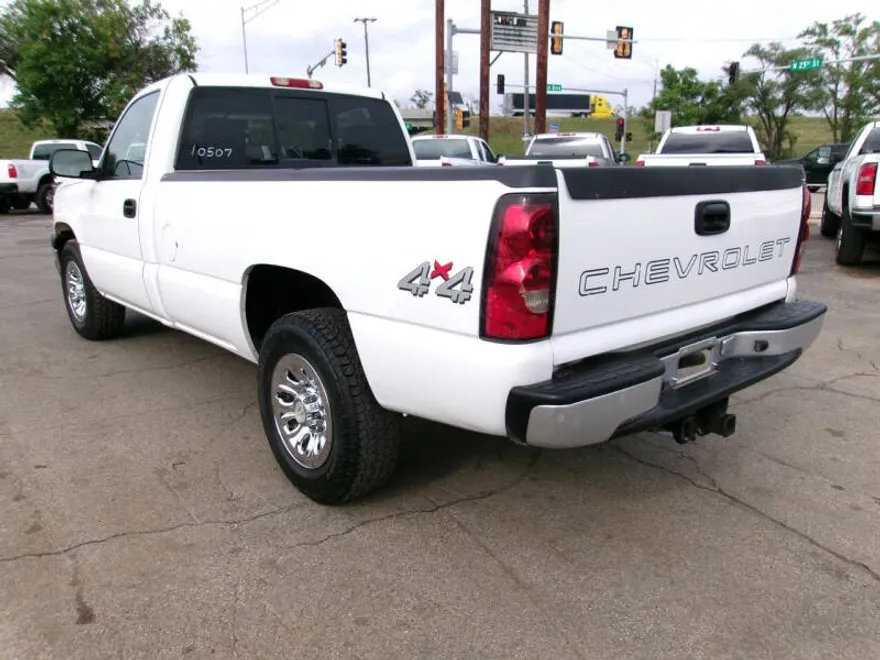 2006 Chevrolet Silverado 1500 Work Truck photo 1