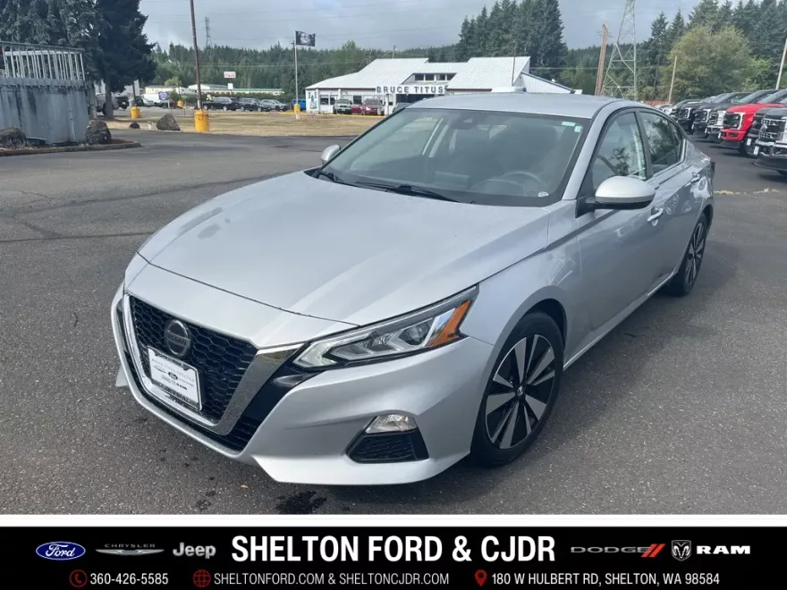2022 Nissan Altima 2.5 SV photo 1