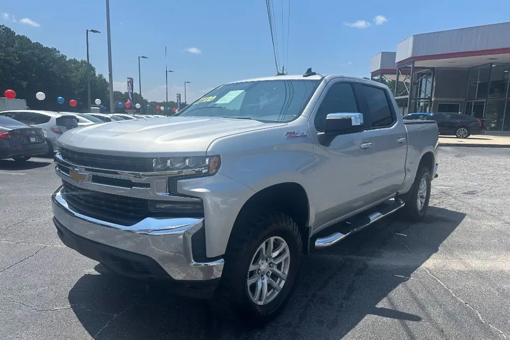 2019 Chevrolet Silverado 1500 LT photo 1