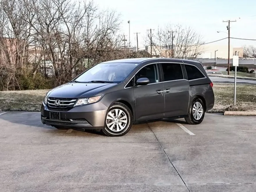 2017 Honda Odyssey EX-L photo 1