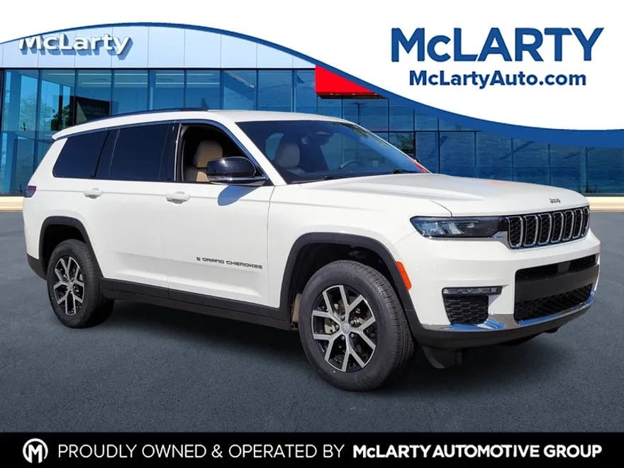 2023 Jeep Grand Cherokee Limited photo 1