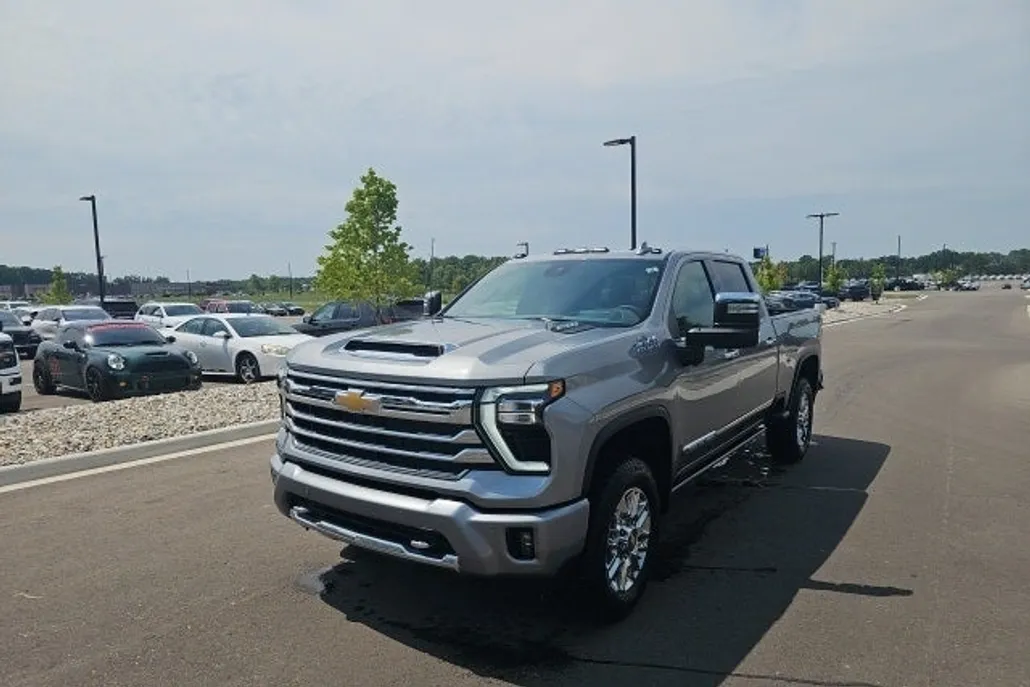 2024 Chevrolet Silverado 3500HD High Country photo 1