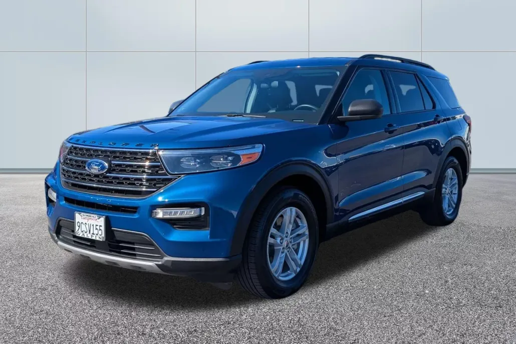 2022 Ford Explorer XLT photo 1