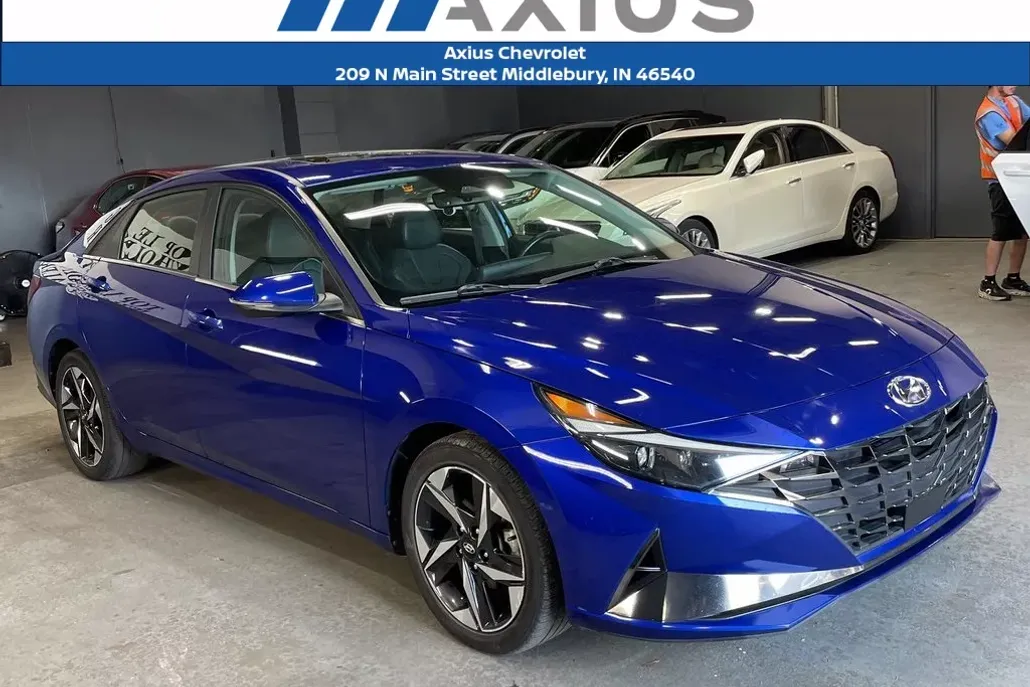 2022 Hyundai Elantra Limited photo 1