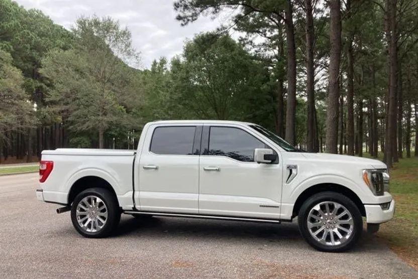 2023 Ford F-150 Limited photo 1
