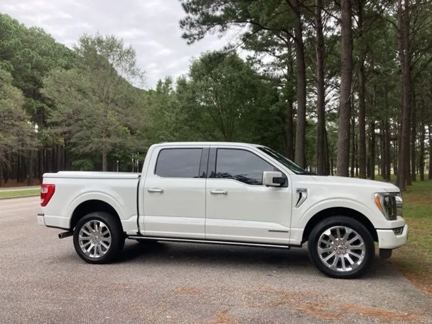 2023 Ford F-150 Limited photo 1