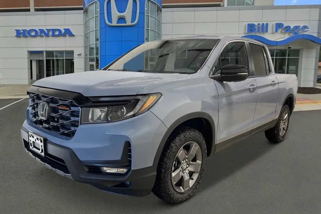 2025 Honda Ridgeline TrailSport photo 1