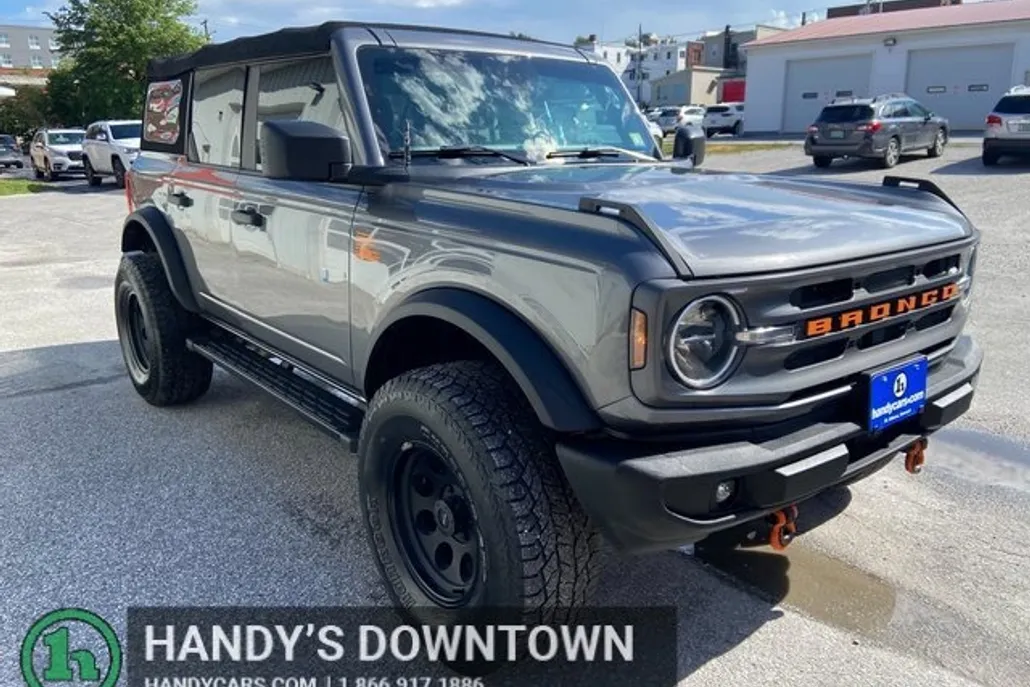 2022 Ford Bronco Big Bend photo 1
