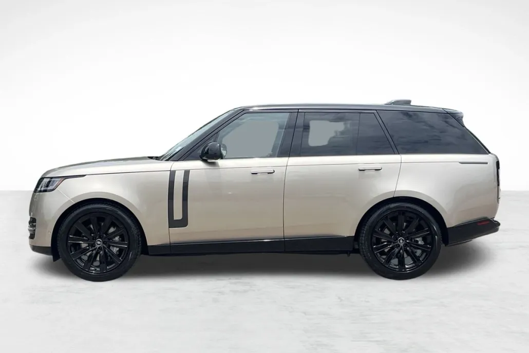 2025 Land Rover Range Rover SE photo 1