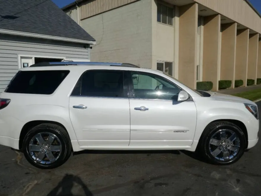 2016 Gmc Acadia Denali photo 1