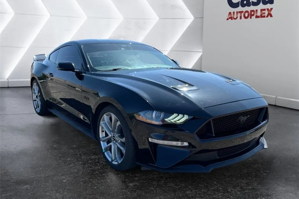 2022 Ford Mustang GT Premium photo 1