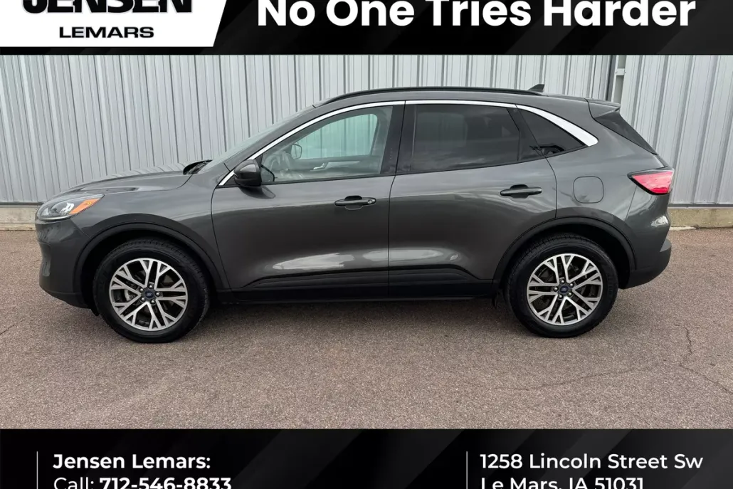 2020 Ford Escape SEL photo 1