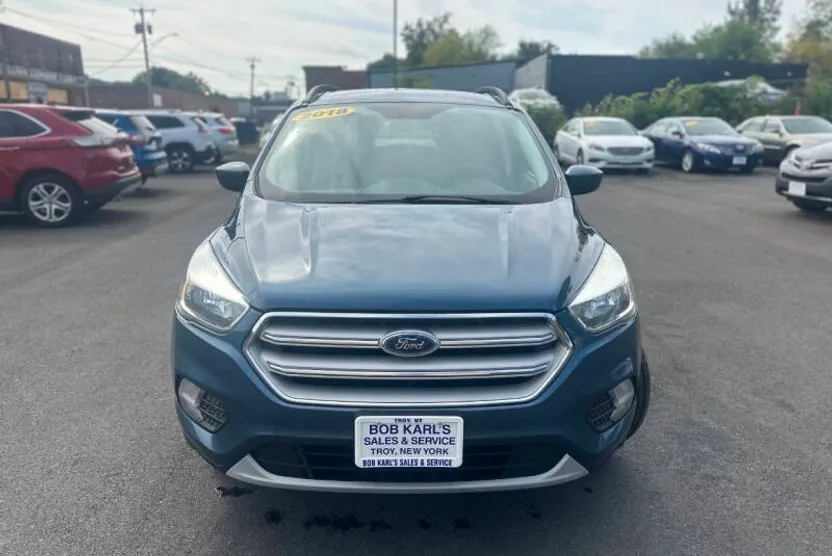 2018 Ford Escape SE photo 1