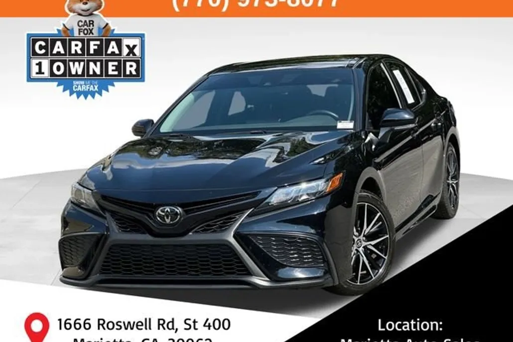 2024 Toyota Camry SE photo 1