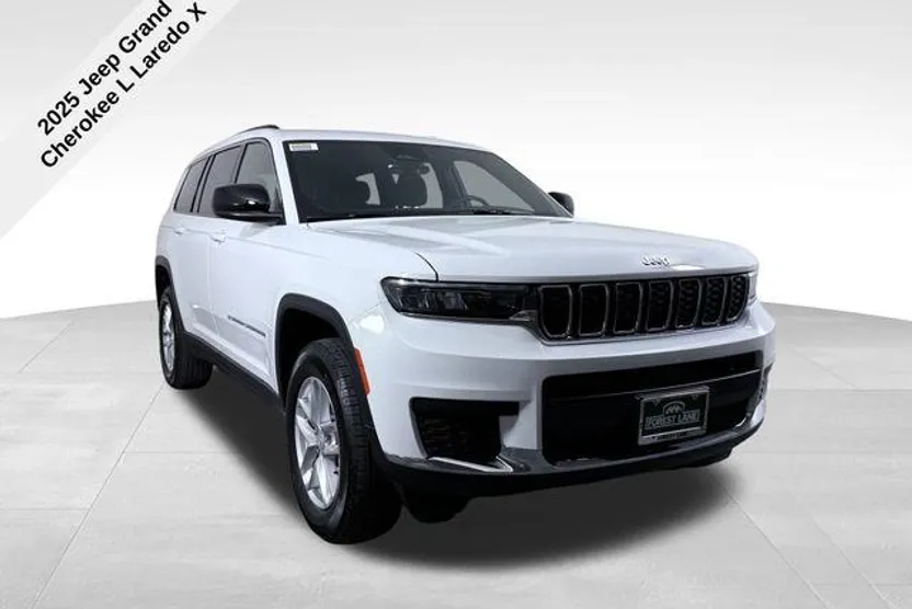 2025 Jeep Grand Cherokee Laredo X photo 1