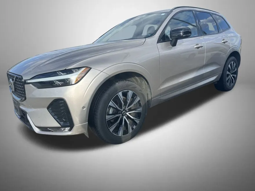 2025 Volvo XC60 B5 Plus photo 1