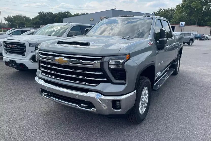 2024 Chevrolet Silverado 3500HD LTZ photo 1
