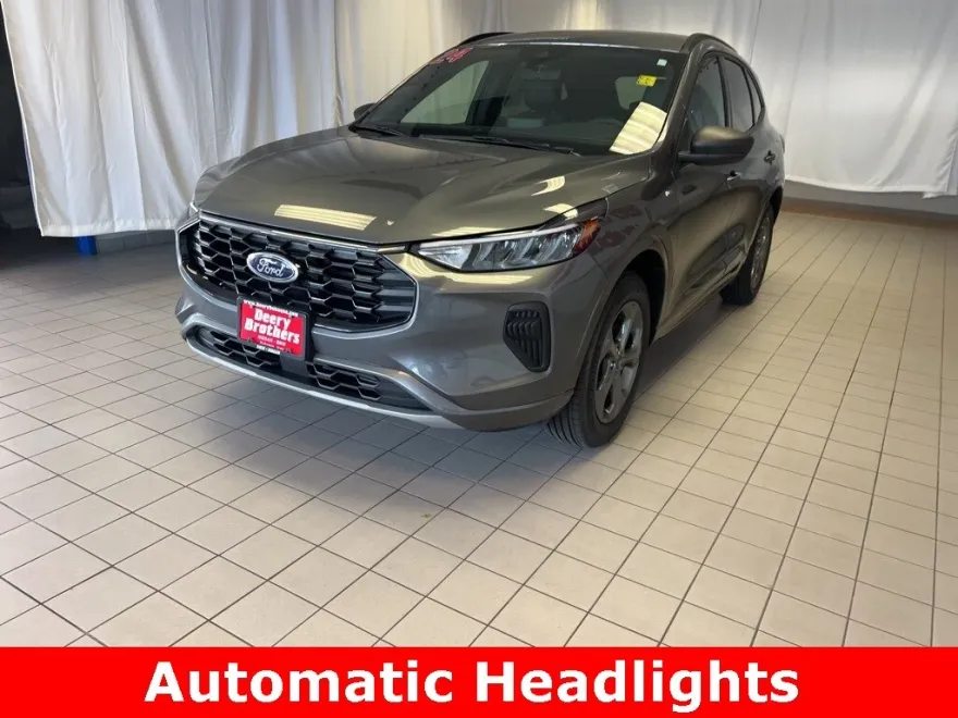 2024 Ford Escape ST-Line photo 3