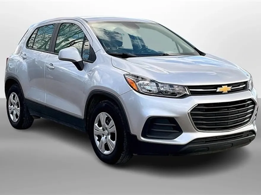 2018 Chevrolet Trax LS photo 1