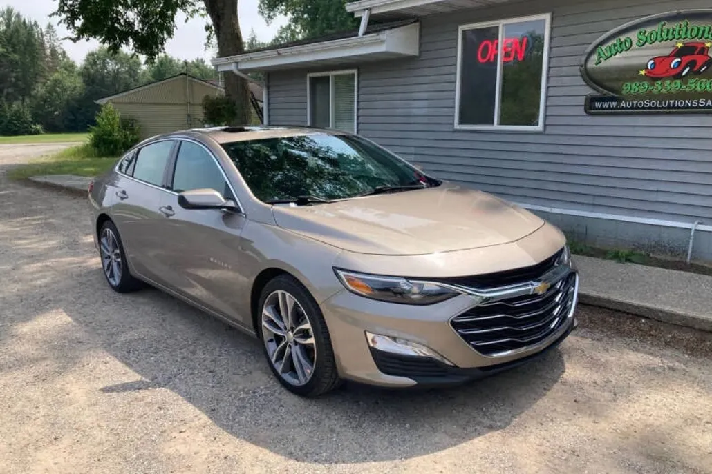 2023 Chevrolet Malibu 1LT photo 1