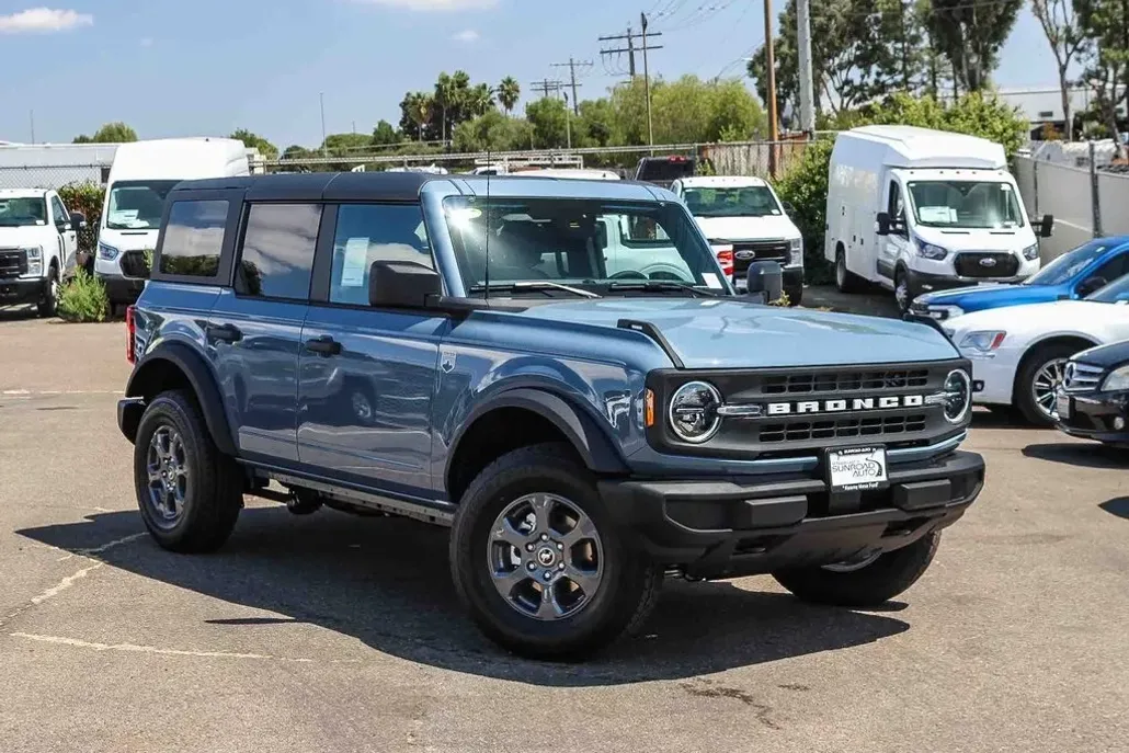 2025 Ford Bronco Big Bend photo 1